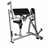 Apollon Fitness Biceps Curl – profesionalna plate-loaded sprava za biceps sa tapaciranim osloncem za nadlaktice i ručkama za kontrolisani pregib.
